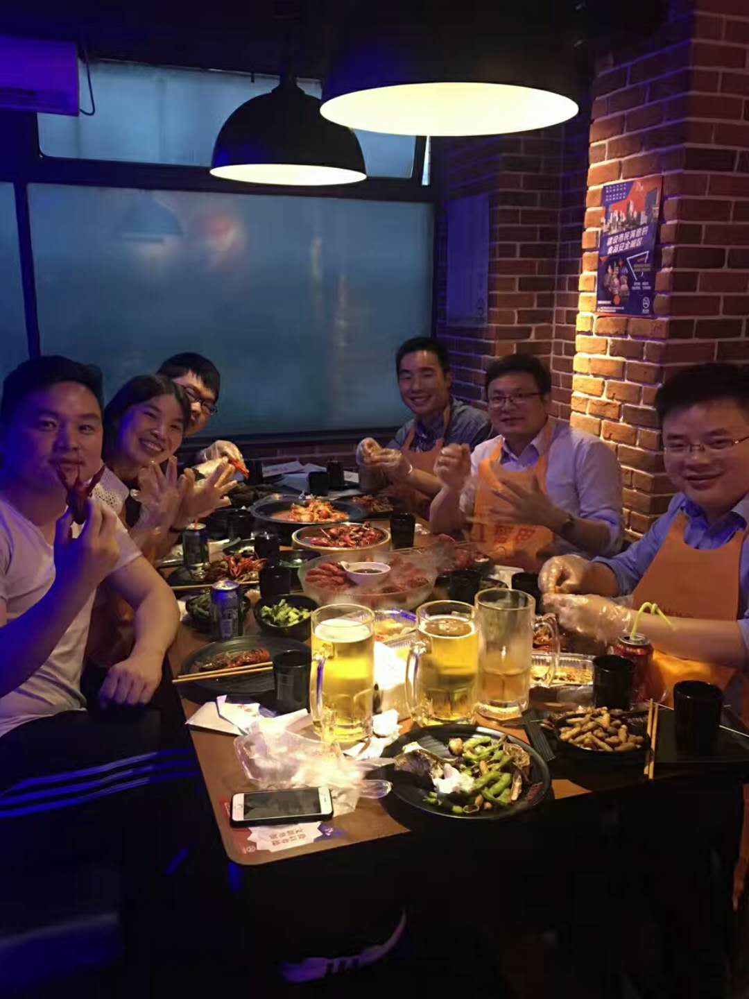 小伙伴出差回來(lái)了，聚餐?。?！
